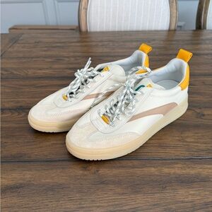 Oncept Leather Sneaker